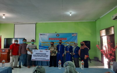 Pemberian Bantuan CSR dari BRI Mojokerto